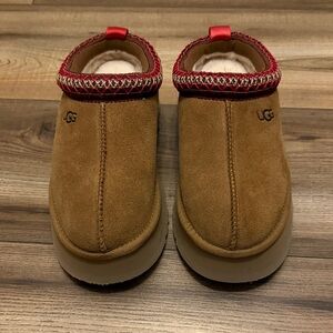 UGG Tazz Slip-On